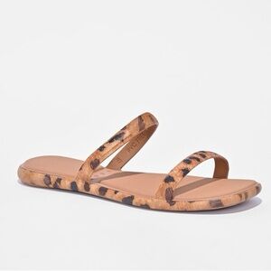 Reef animal print tan sandals
